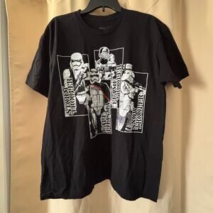 Disney Store Star Wars Mens T-Shirt Size XL Stormtrooper Captain Phasma Flame